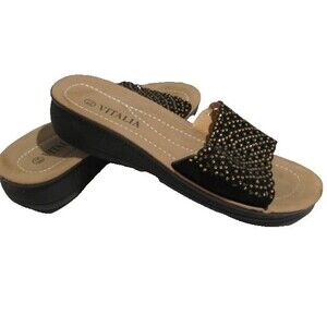 Vitalia Sandals Women' 7.5 Black Beaded Slip-On Tan Footbed New w/ Flaws Casual